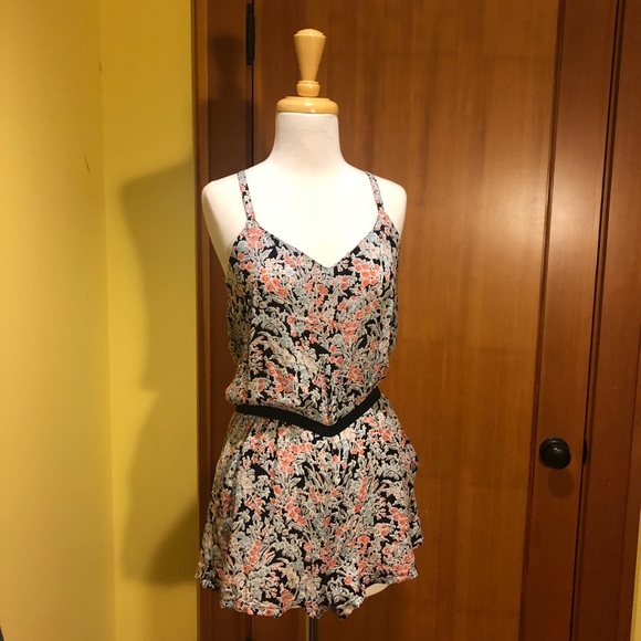 Lucca Couture | Patterned Romper - Picture 6 of 7